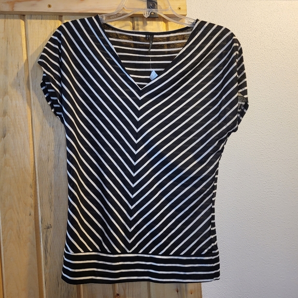 Maurices Tops - Maurices short sleeve tee shirt